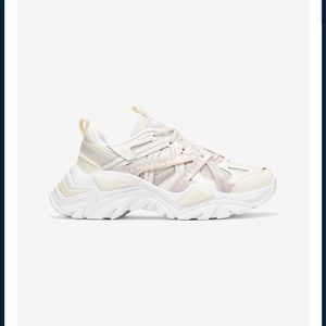 Fila Electrove 2 Chunky Sneakers in Gardenia